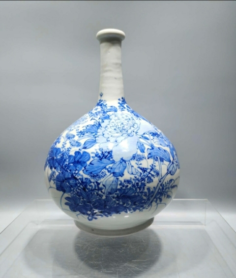 古玩陶瓷花卉紋錐把瓶拍賣，當前價格1999元