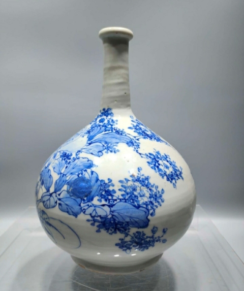 古玩陶瓷花卉紋錐把瓶拍賣，當前價格1999元