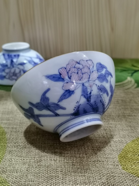 古玩陶瓷【精華釉里紅】清晚期青花釉里紅碗一對(duì)拍賣，當(dāng)前價(jià)格396元
