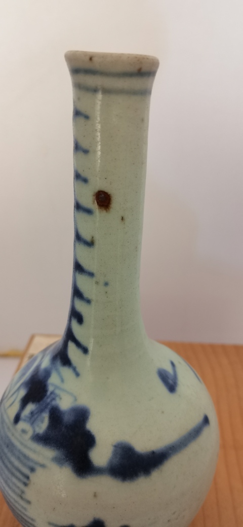 古玩陶瓷山水紋青花長頸瓶拍賣,當前價格2300元