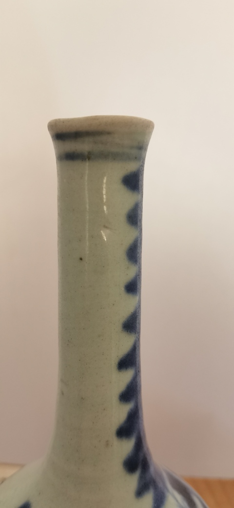 古玩陶瓷山水紋青花長頸瓶拍賣,當前價格2300元