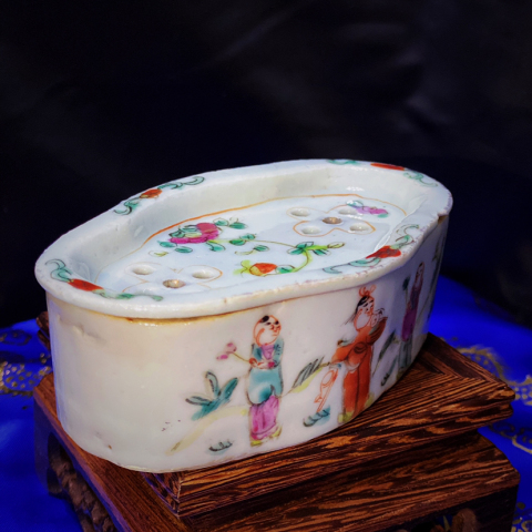 古玩陶瓷清晚同治【人物】粉彩刨花缸拍賣，當(dāng)前價(jià)格1999元