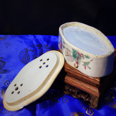 古玩陶瓷清晚同治【人物】粉彩刨花缸拍賣，當(dāng)前價(jià)格1999元