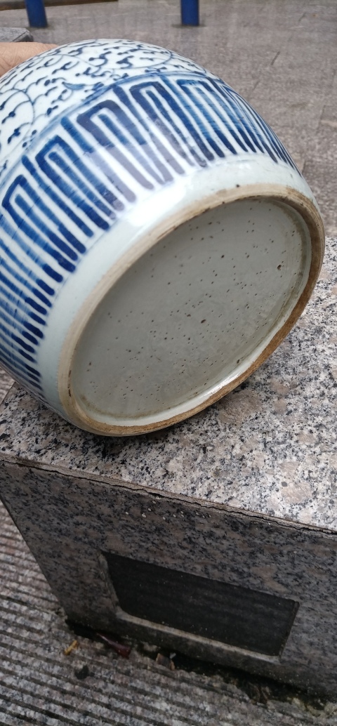 古玩陶瓷纏枝花卉紋青花罐拍賣，當前價格999元