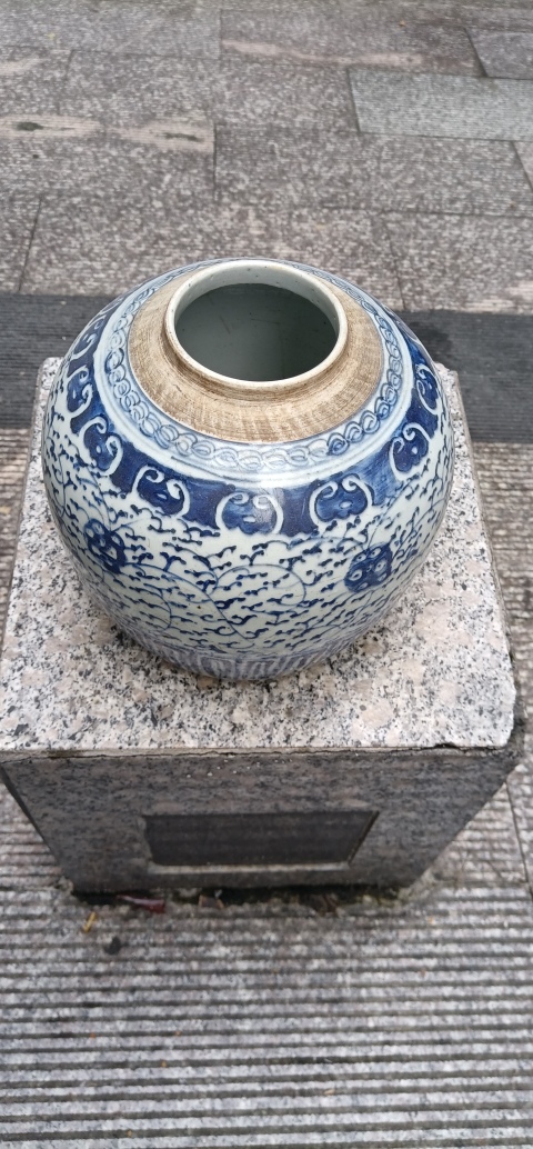 古玩陶瓷纏枝花卉紋青花罐拍賣，當前價格999元