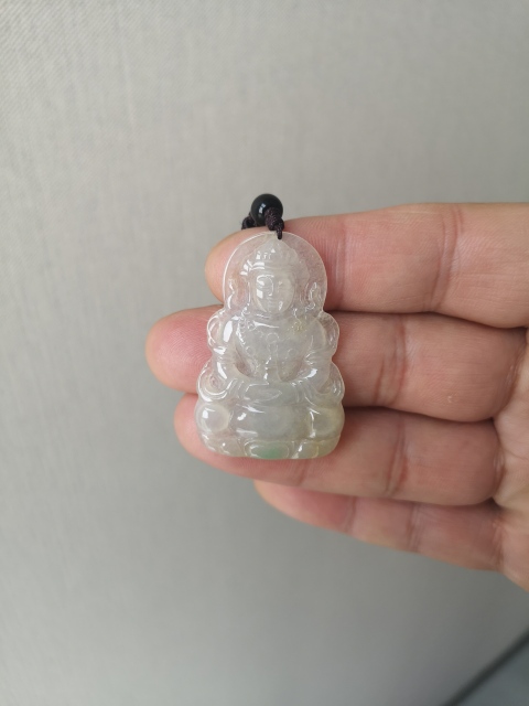 古玩玉器翡翠觀音拍賣，當前價格550元