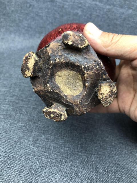 古玩陶瓷晚清窯變紅釉連座瓶拍賣,當前價格2000元