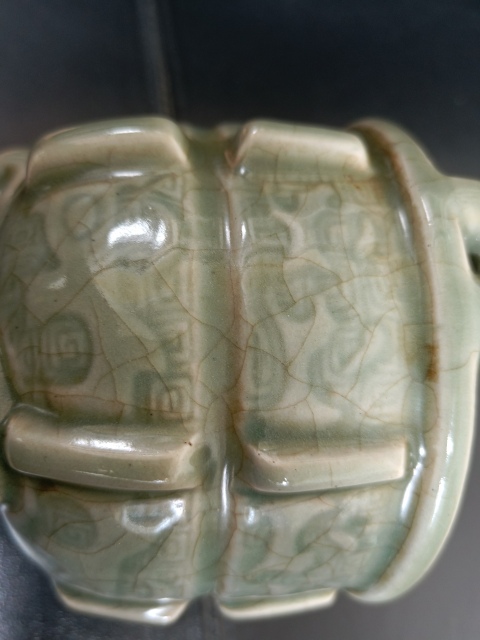 古玩陶瓷清代龍泉窯青瓷饕餮紋香爐拍賣，當前價格28888元