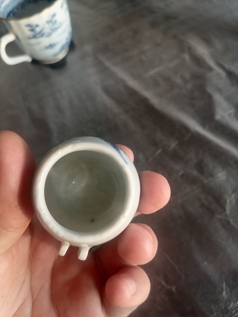 古玩陶瓷晚清時期山水紋青花鳥食罐拍賣,當(dāng)前價格500元