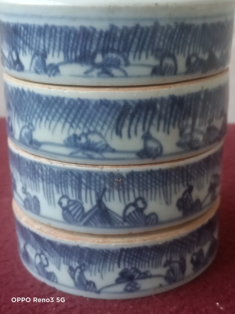 古玩陶瓷青花百子疊盒拍賣,當(dāng)前價(jià)格6800元
