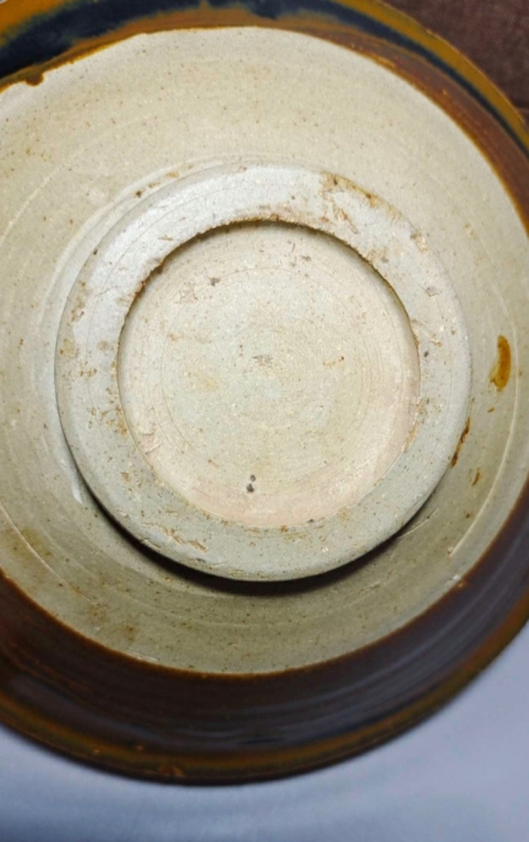 古玩陶瓷黑褐釉折沿碗拍賣，當前價格19998元