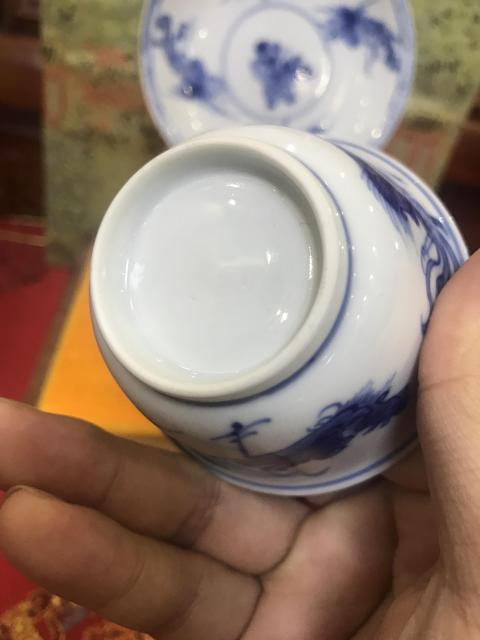 古玩陶瓷(已保真)清-康熙“四鳳紋”青花杯碟套拍賣,當前價格6000元