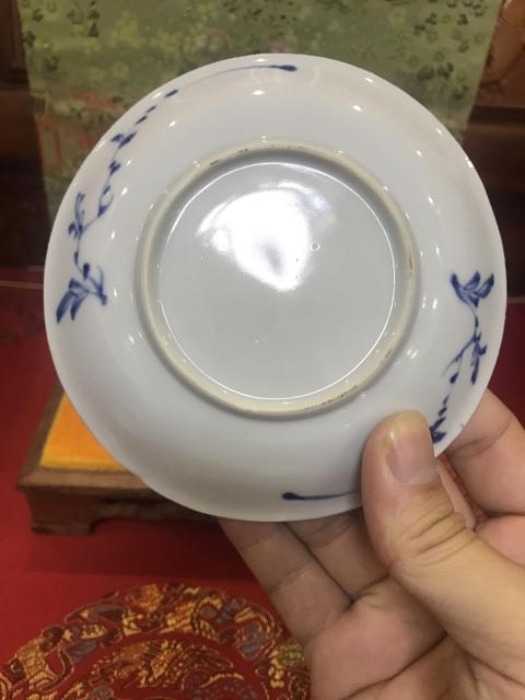 古玩陶瓷(已保真)清-康熙“四鳳紋”青花杯碟套拍賣,當前價格6000元