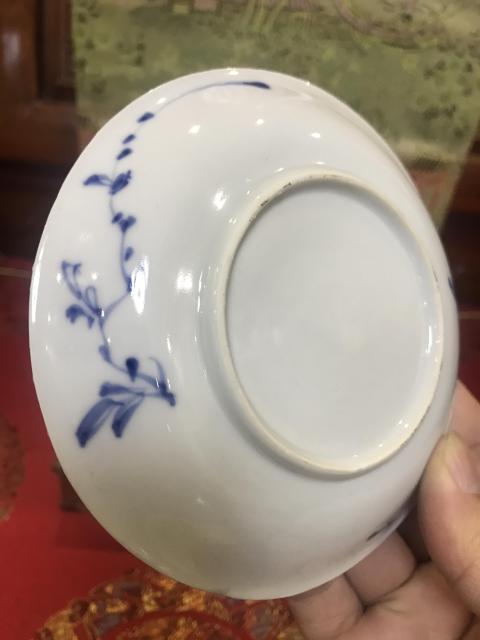 古玩陶瓷(已保真)清-康熙“四鳳紋”青花杯碟套拍賣,當前價格6000元