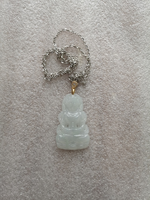 古玩玉器翡翠觀音拍賣,當前價格1200元