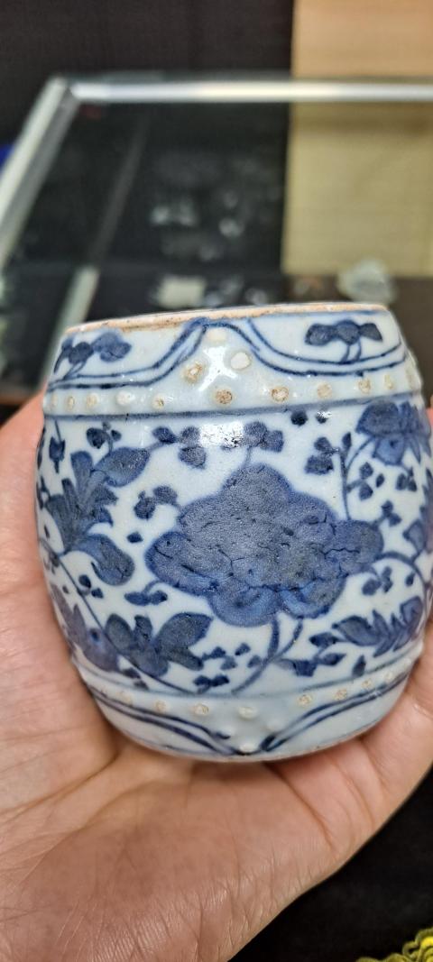 古玩陶瓷乾隆纏枝花卉紋青花香墩拍賣,當前價格4500元