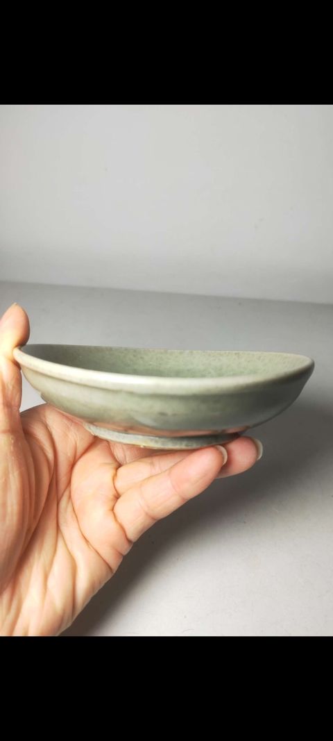 古玩陶瓷【元代】龍泉青瓷小洗拍賣,當(dāng)前價(jià)格1元