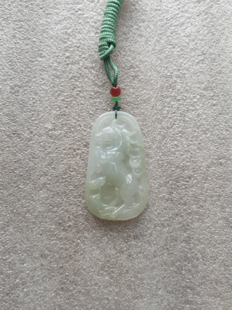 古玩玉器翡翠馬牌子拍賣，當前價格550元