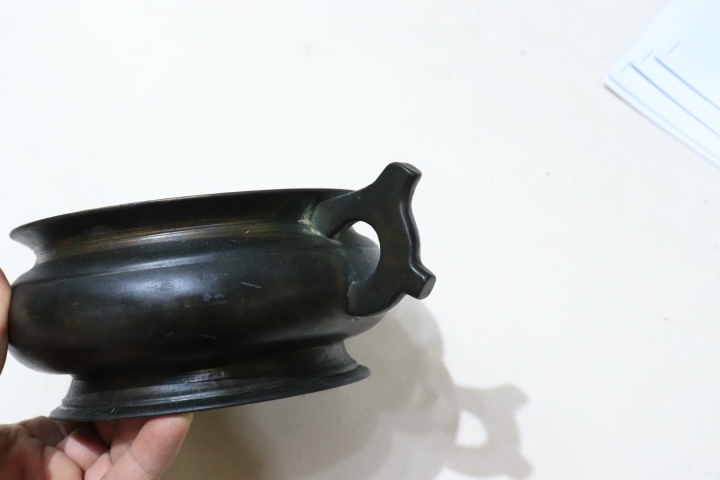 古玩銅器爐子拍賣(mài)，當(dāng)前價(jià)格16000元