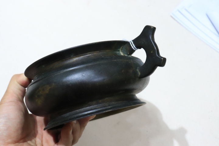 古玩銅器爐子拍賣(mài)，當(dāng)前價(jià)格16000元