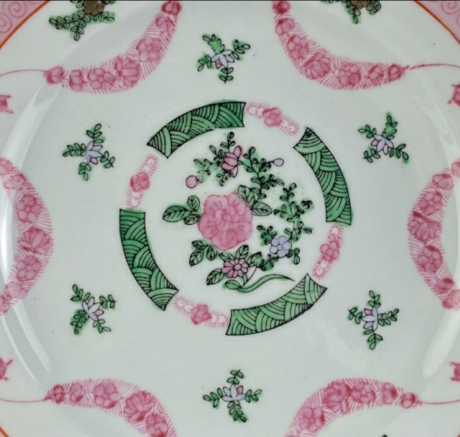 古玩陶瓷花卉紋彩繪盤(pán)拍賣(mài)，當(dāng)前價(jià)格1698元