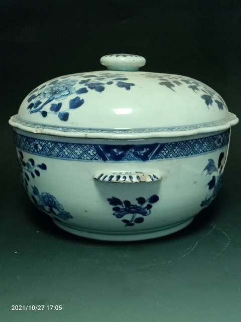 古玩陶瓷清早期巨無霸青花 花卉紋湯盆拍賣,當前價格1888元