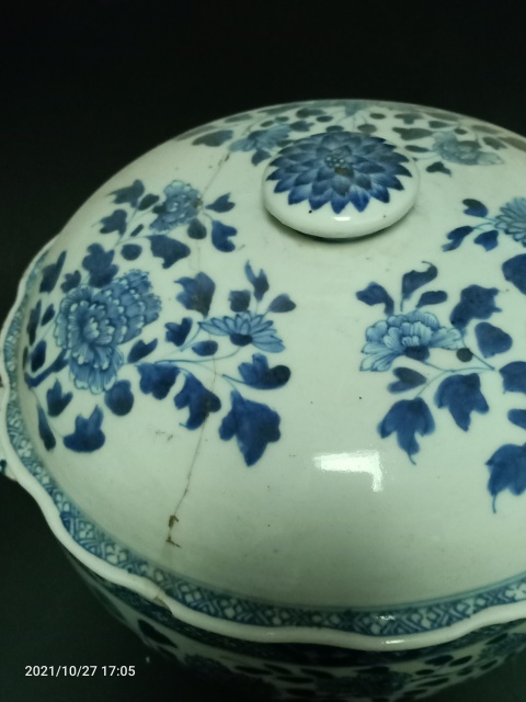古玩陶瓷清早期巨無霸青花 花卉紋湯盆拍賣,當前價格1888元