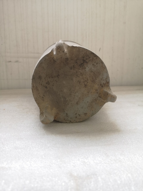 古玩陶瓷灰陶三獸足陶倉拍賣,當(dāng)前價格750元