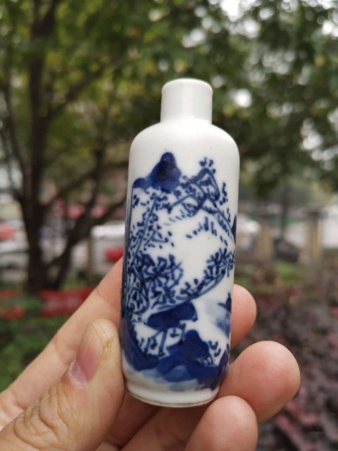 古玩陶瓷1063】清中期 青花山水人物通景鼻煙壺拍賣，當(dāng)前價(jià)格3500元