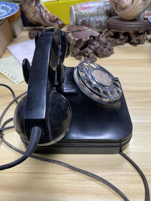 古玩雜項電話機子 （1963年）拍賣，當前價格390元