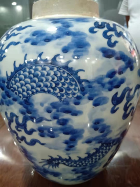 古玩陶瓷順治青花云龍三現(xiàn)大罐拍賣，當前價格22000元