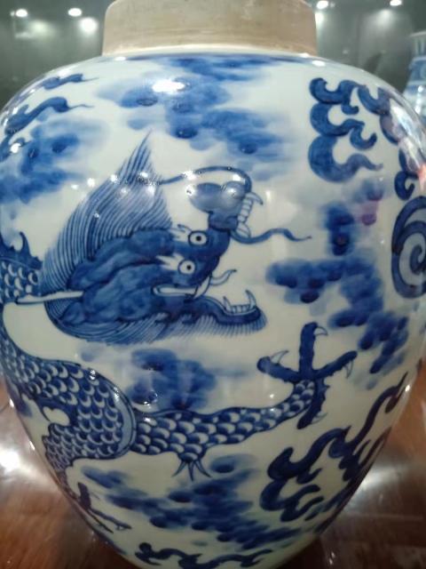古玩陶瓷順治青花云龍三現(xiàn)大罐拍賣，當前價格22000元