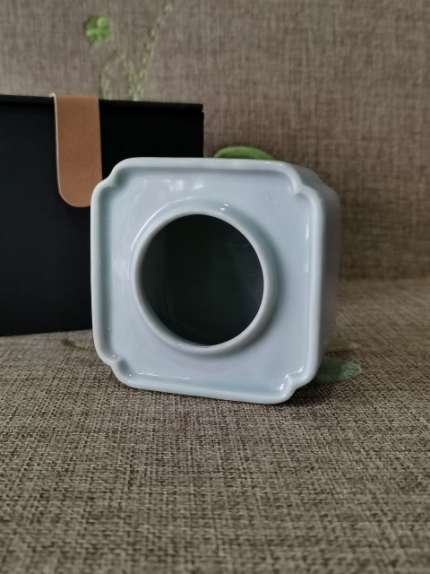 古玩陶瓷【精品文房】晚清民國天青釉文房水呈拍賣，當前價格3999元