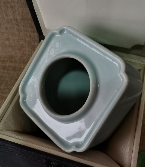 古玩陶瓷【精品文房】晚清民國天青釉文房水呈拍賣，當前價格3999元