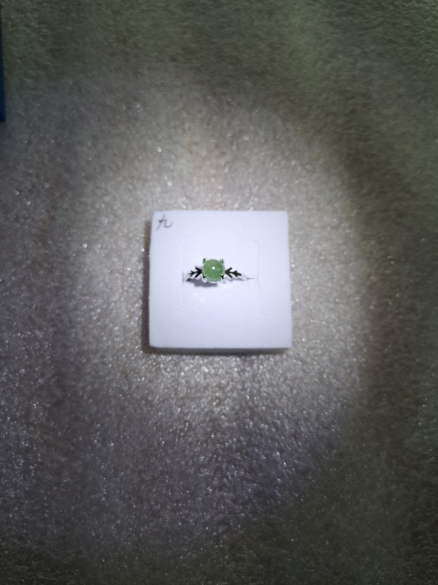 古玩玉器翡翠戒指拍賣,當前價格150元
