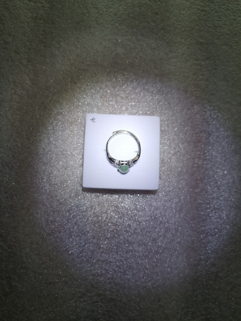 古玩玉器翡翠戒指拍賣,當前價格128元