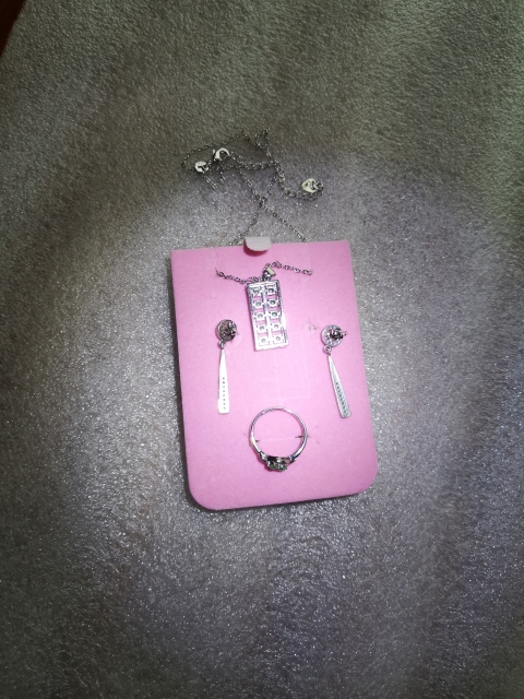 古玩玉器翡翠首飾拍賣,當(dāng)前價(jià)格550元