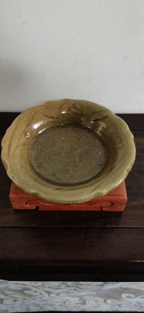 古玩陶瓷龍泉窯青釉刻花盤拍賣,當前價格3500元