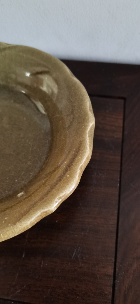 古玩陶瓷龍泉窯青釉刻花盤拍賣,當前價格3500元