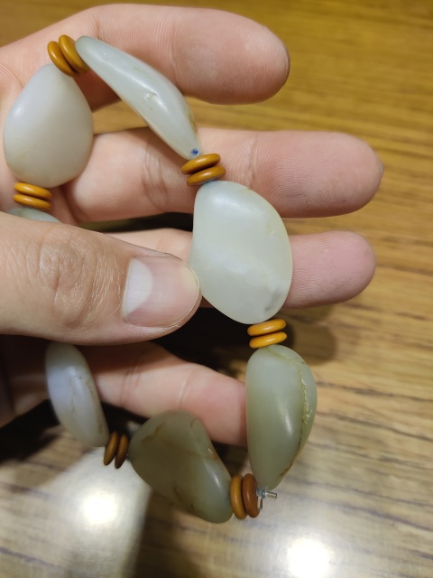 古玩玉器新疆和田籽料手鏈拍賣，當前價格8000元