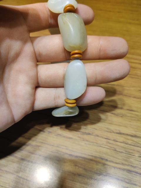 古玩玉器新疆和田籽料手鏈拍賣，當前價格8000元