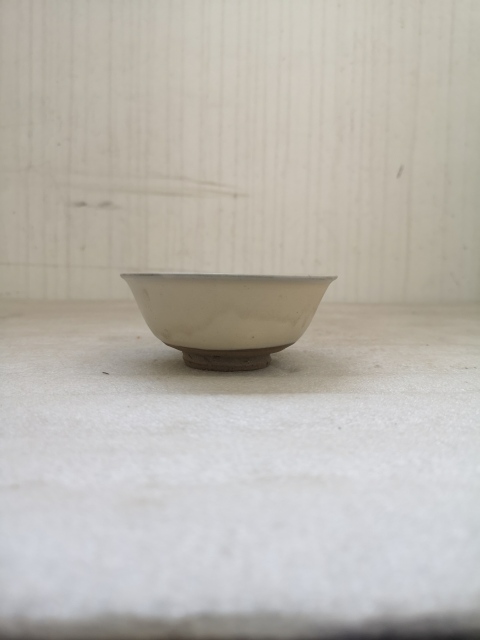 古玩陶瓷磁州窯白釉碗拍賣,當前價格680元