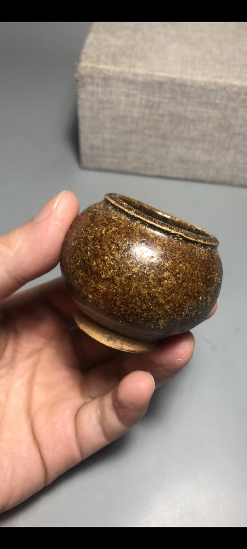 古玩陶瓷【宋代】醬釉茶入拍賣,當前價格1元
