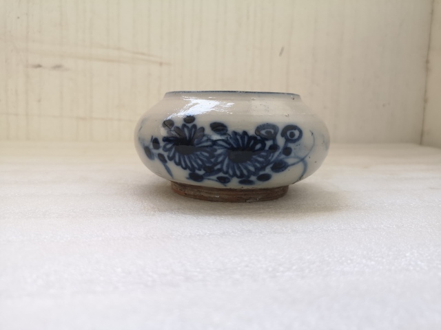 古玩陶瓷磁州窯青花水盂拍賣，當前價格580元