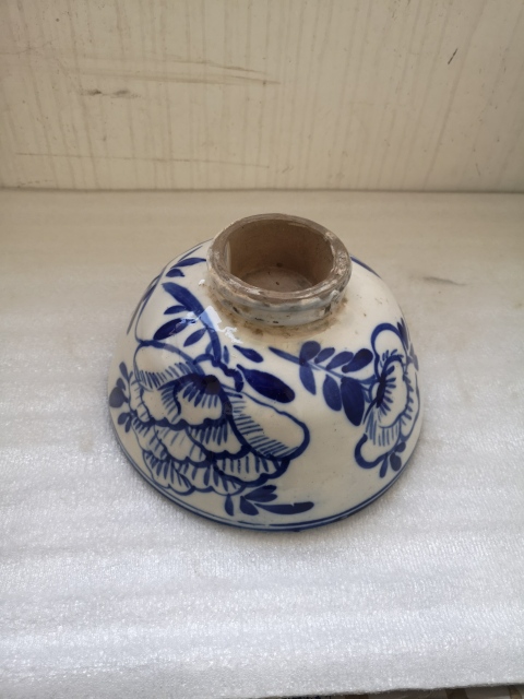 古玩陶瓷磁州窯青花花卉紋碗拍賣，當(dāng)前價格850元