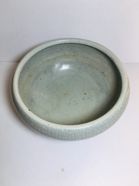 古玩陶瓷哥釉三足香爐拍賣,當前價格1元