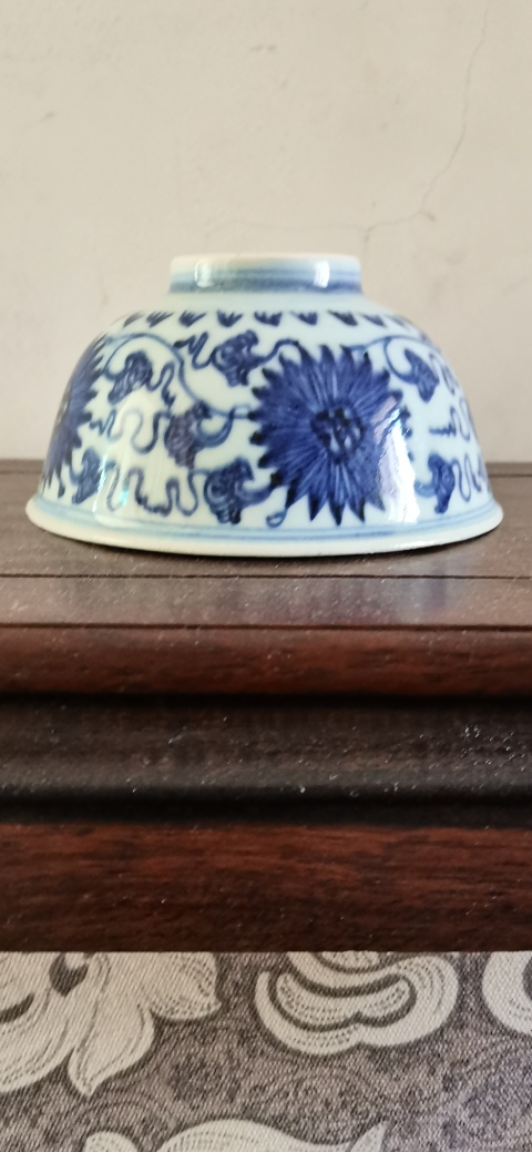 古玩陶瓷花卉紋青花碗拍賣，當前價格3000元
