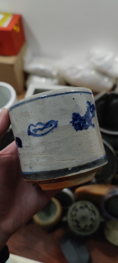古玩陶瓷清末青花三足筒式香爐拍賣，當前價格299元