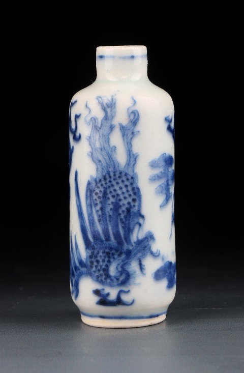 鼻煙壼 青花釉裏紅 清時代 康熙年製 唐物 鼻煙壼 青花釉裏紅 清時代 康熙年製 唐物 美術品・アンティーク