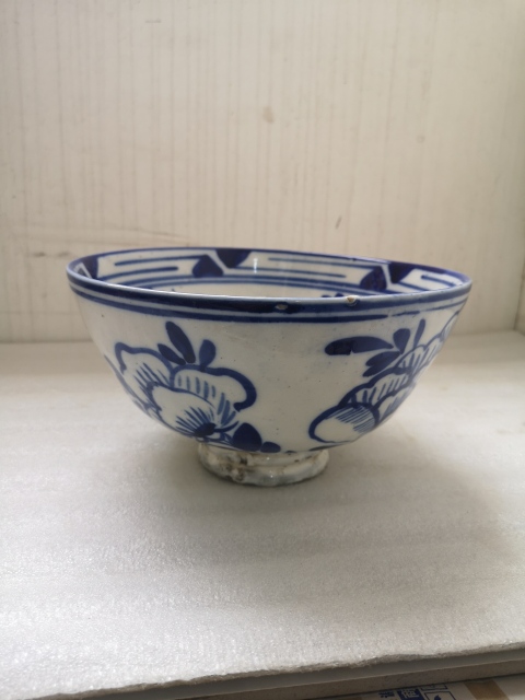 古玩陶瓷磁州窯青花花卉紋碗拍賣，當(dāng)前價格850元
